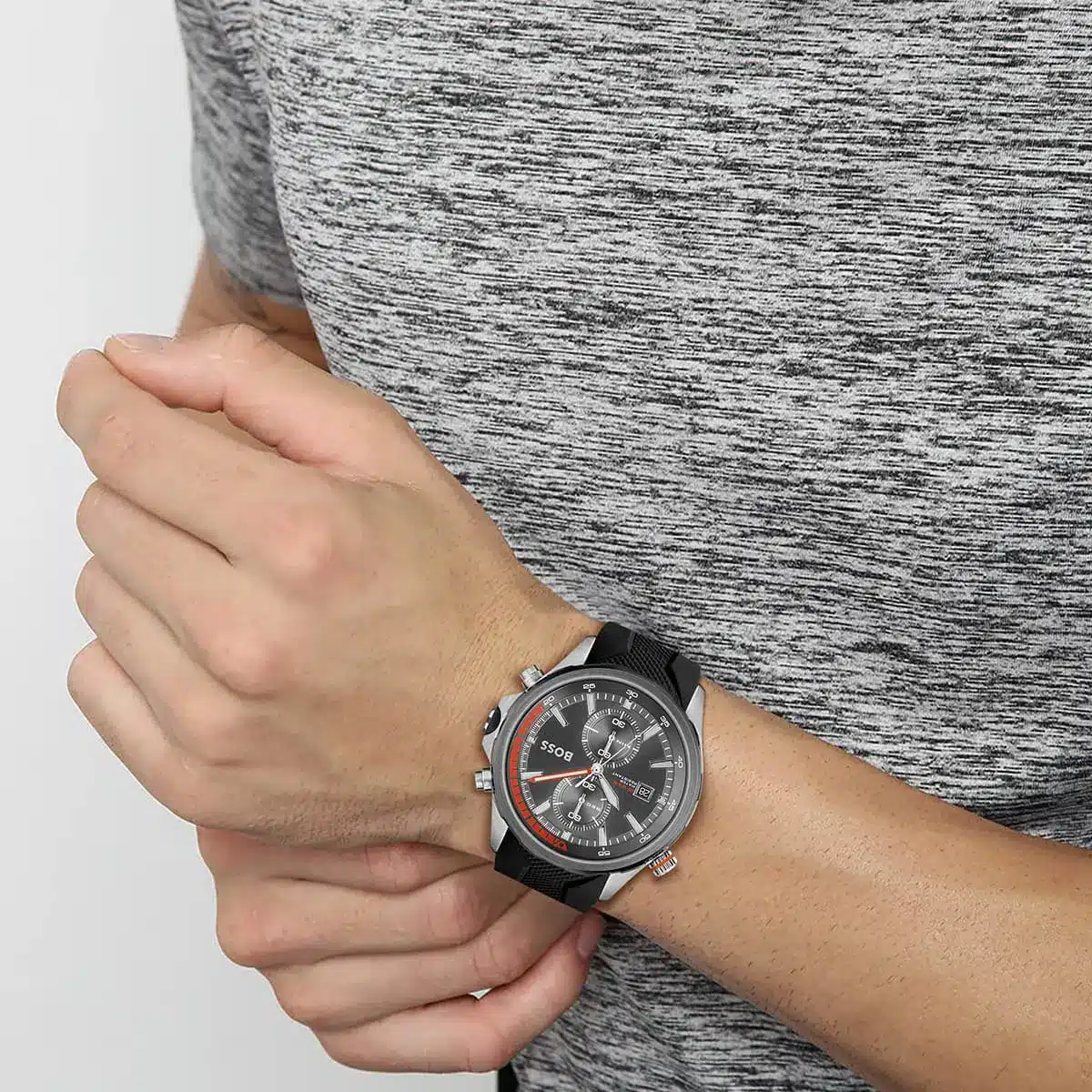 1513931-hugo-boss-watch-men-gray-dial-rubber-black-strap-quartz-battery-analog-chronograph-10bar-water-resistant-globetrotter_4