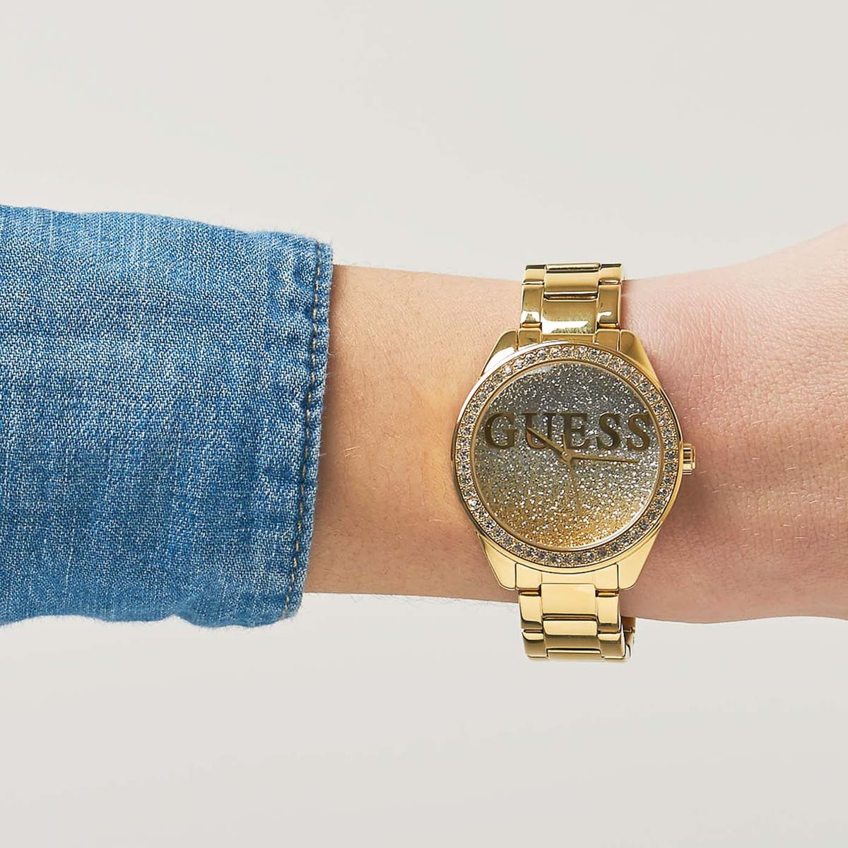 w0987l2-guess-watch-women-gold-metal-glitter-girl-hand-9